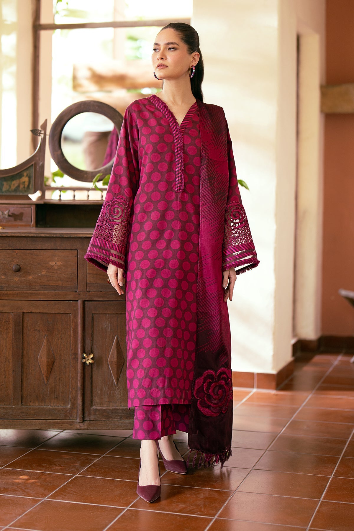 3 Piece - Embroidered Viscose IZ-11 | Baroque (Stitched)