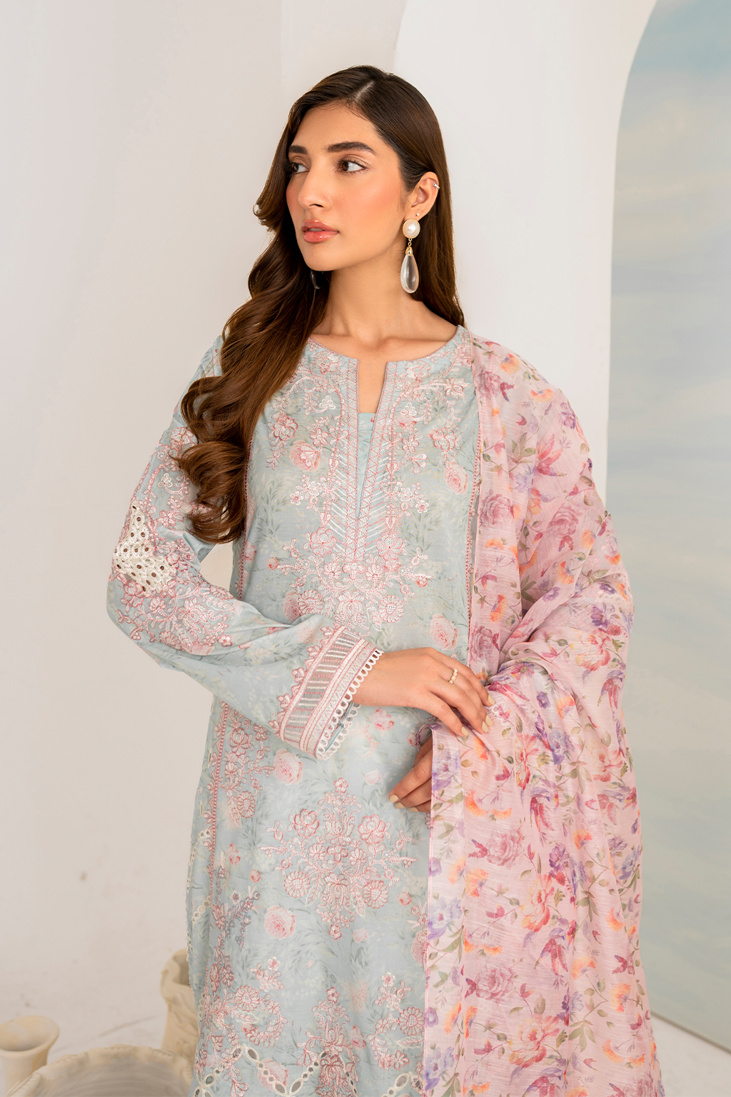 Embroidered Lawn IZ-110 | Iznik (Stitched)